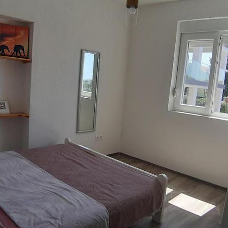 Katarina Apartment Pakoštane Exterior foto
