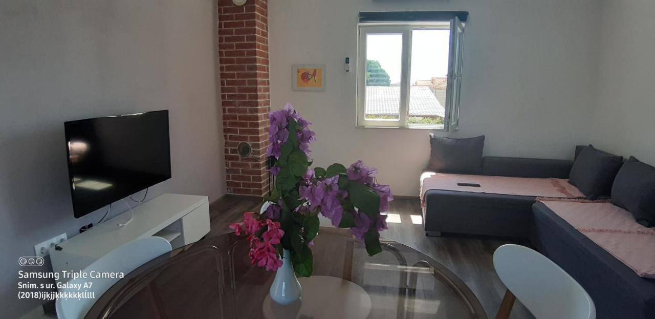 Katarina Apartment Pakoštane Exterior foto